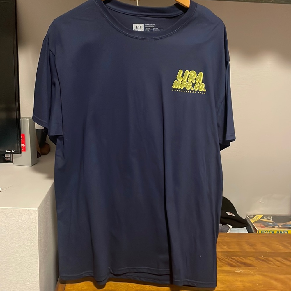 Lira Mens Navy graphic tee BRAND NEW med and large